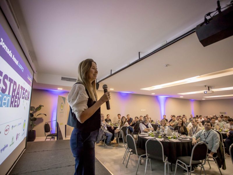 Primer día de las jornadas de APPCCE en Villa Carlos PAz Córdoba.